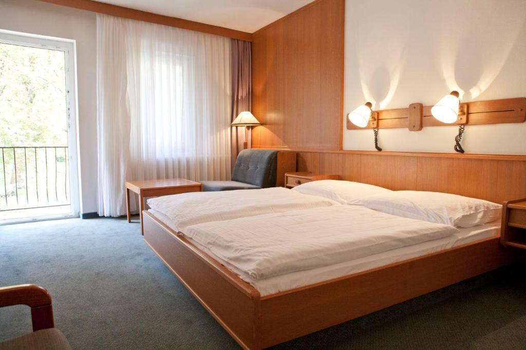 Hotel Ungarische Krone Bruckneudorf Room photo